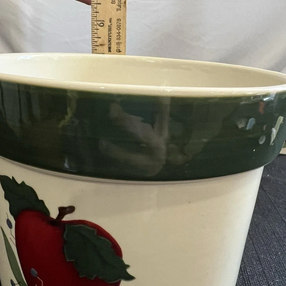 VTG Style Apple Ceramic Crock Set 3 Piece Nesting Kitchen Canisters Green Rim - Picture 5 of 14